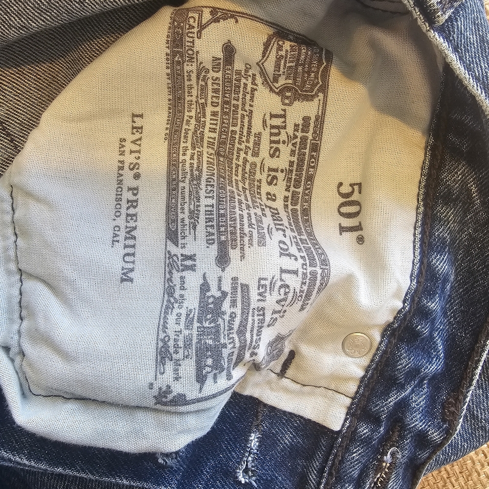 Levi’s 501 50th Anniversary Distressed Straight Leg Jeans W26 - Picture 4 of 7